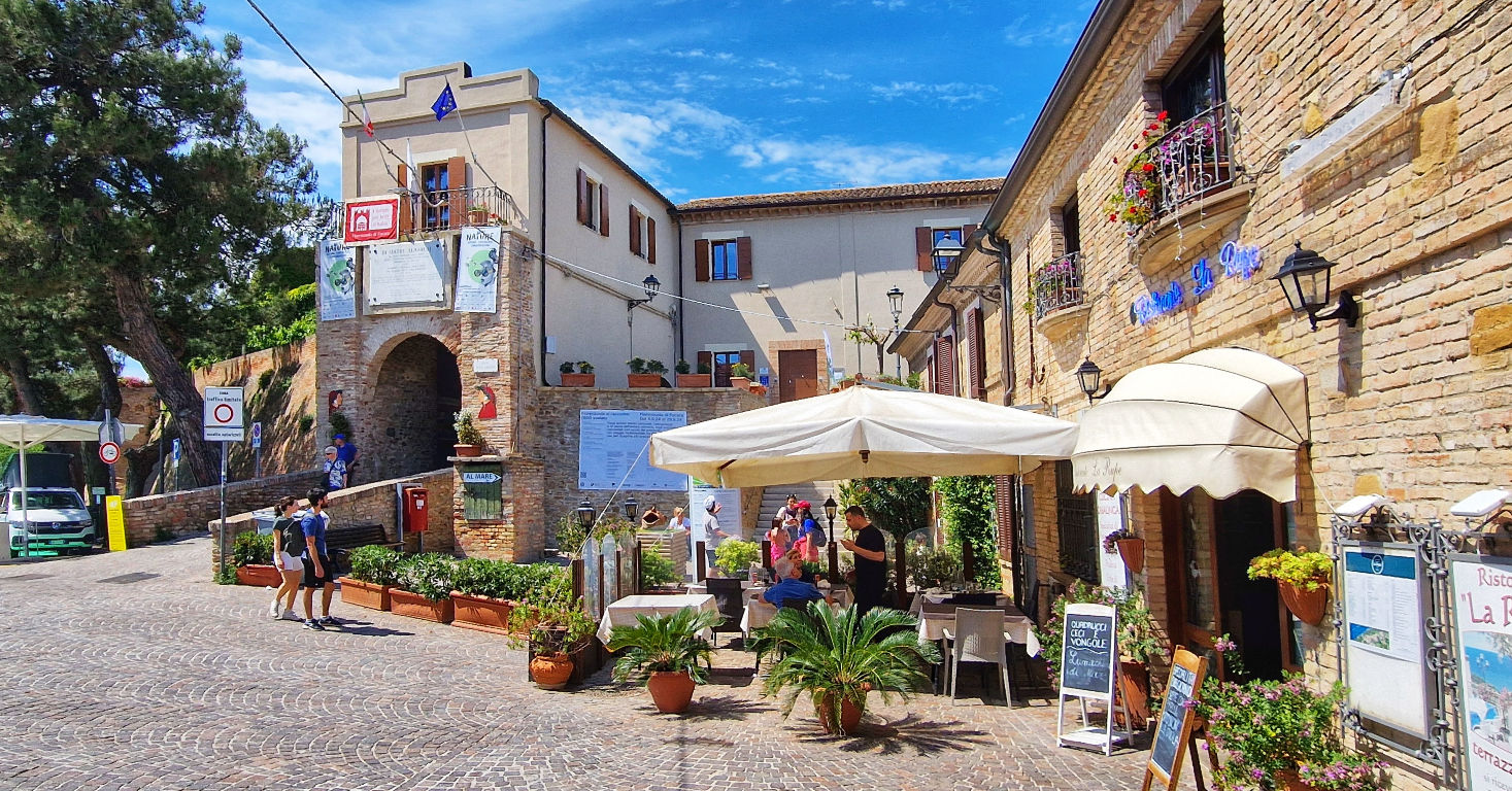 Fiorenzuola di Focara